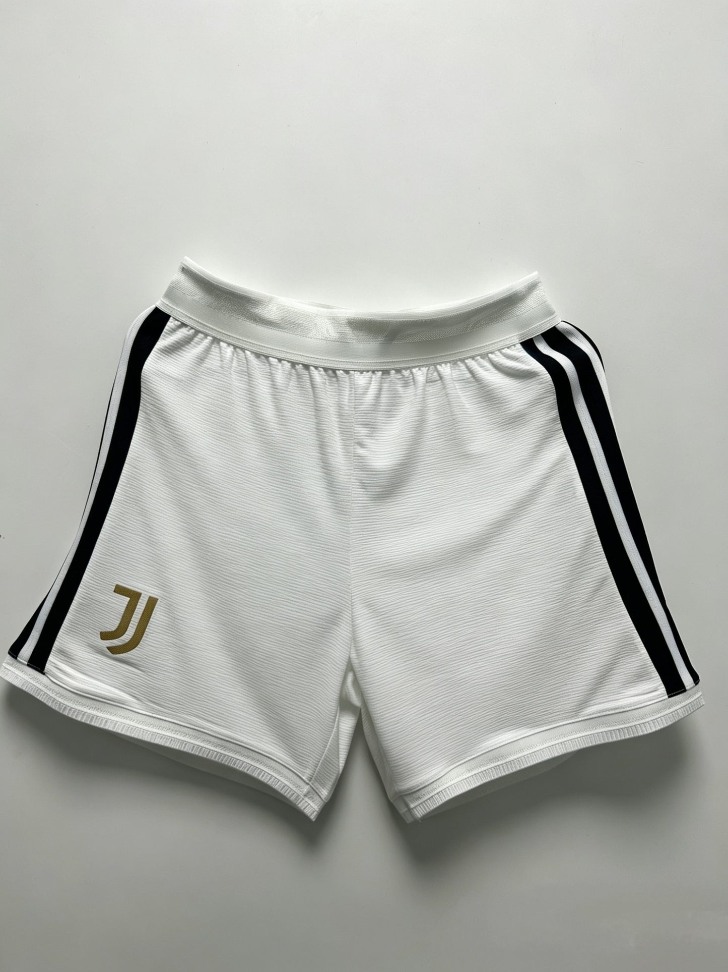 Juventus Shorts Player Version 2026-27